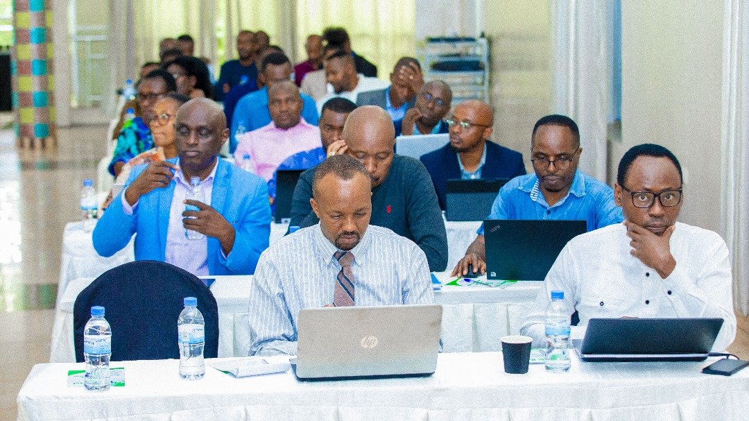 1/2: Addressing the participants, the VC of <a href="/unilak_rwanda/">UNILAK_Rwanda</a>, Prof. Jean Ngamije expressed gratitude for the exceptional work done by our lecturers, contributing to the university's impressive results. He emphasized the workshop's role in sharing expertise.