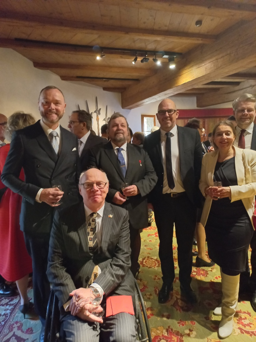 Great New Year reception at 🇱🇮 Schloss Vaduz hosted by H.S.H. Prince Hans-Adam II and H.S.H. Hereditary Prince Alois with 🇱🇮 Prime Minister <a href="/DrDanielRisch/">Dr. Daniel Risch</a>  &amp; my colleagues 🇸🇪🇮🇸🇳🇴🇩🇰🇺🇸🇬🇧🇳🇱🇸🇮🇻🇦 <a href="/cmnesser/">Carl Magnus Nesser</a> <a href="/einar_gunn/">Einar Gunnarsson</a> <a href="/USEmbassyBern/">U.S. Embassy Bern</a> <a href="/JamesWSquire/">James Squire</a> <a href="/SLOinSUI/">Slovenia in Switzerland</a> <a href="/Mossenlechner/">Karin Mossenlechner</a> <a href="/NorwayinBern/">Embassy of Norway CH</a>