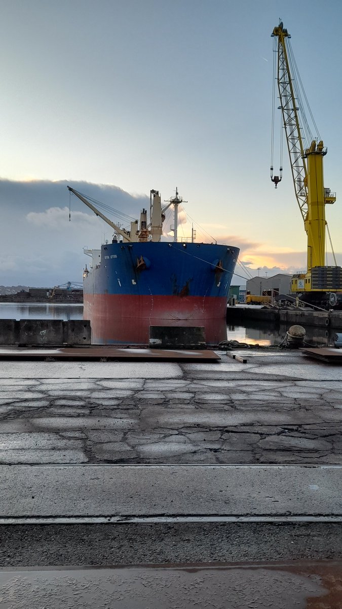 Down at the dock. My photo. Captain Lefteris, length 196 meters, width, just over 32 meters. #liverpool #ships #ship #fridayfeeling #photo #PhotographyIsArt
