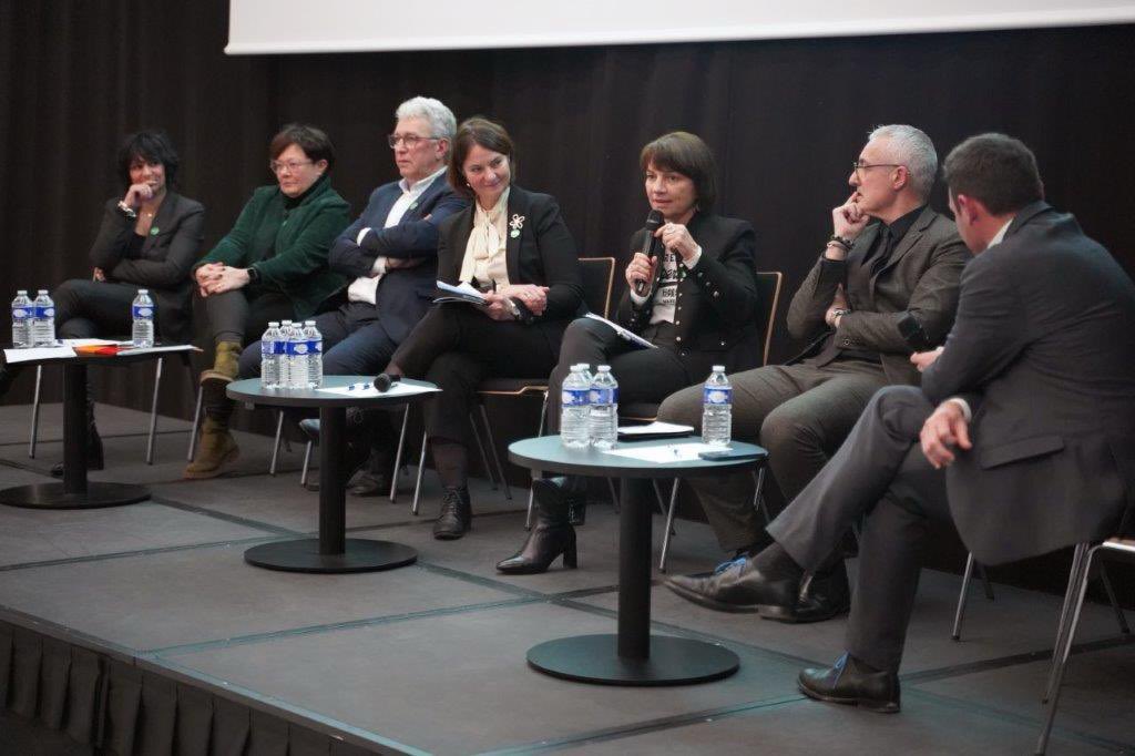 Un collectif engagé pour que, dans nos lycées, chaque métier prenne vie. Renforcer le lien école-entreprise, assurer une cohérence d'actions et donner au lycée toute sa place dans la formation initiale, continue et par apprentissage. 
#Éducation #Formation