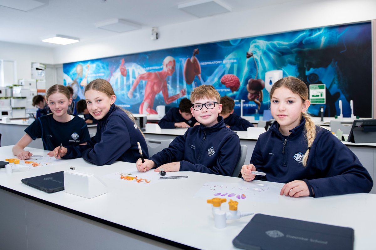 At Dunottar, we believe that adaptive teaching is key to ensuring every pupil thrives. Through tailored approaches which meet individual needs, our teachers:
✅Recognise students' unique learning styles and provide targeted support
✅Use strategies like scaffolding, questioning