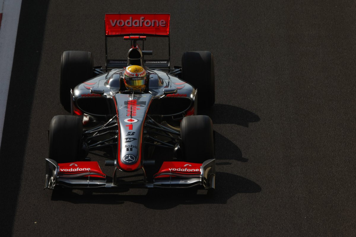 Autosport_Show's tweet photo. This weekend, at #AutosportInternational you can see some of the cars driven by Lando Norris, Lewis Hamilton, Damon Hill, and Ollie Bearman as we celebrate #75YearsofF1! 
See the full list of #F1 cars: https://t.co/OZ1AK8UfOy 👀 and get your tickets 🎟️at https://t.co/QcT0f0RW2a! https://t.co/81jxqm7J4C