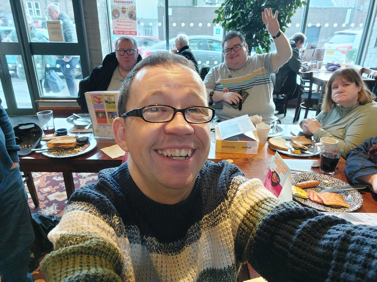 datesnmates's tweet image. Some of our Stirling and Clackmannanshire members and directors met up during the festive weeks for birthday and new year celebrations while most of our staff took a little break.
That's what we love to see! 🥂🙂❤️