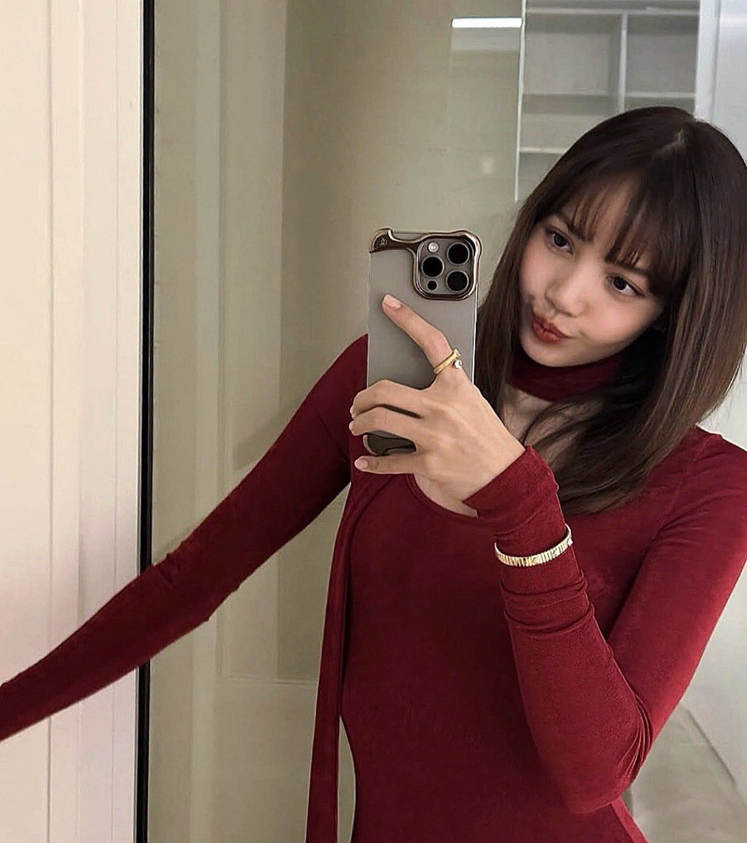ria ✮⋆˙ tweet media