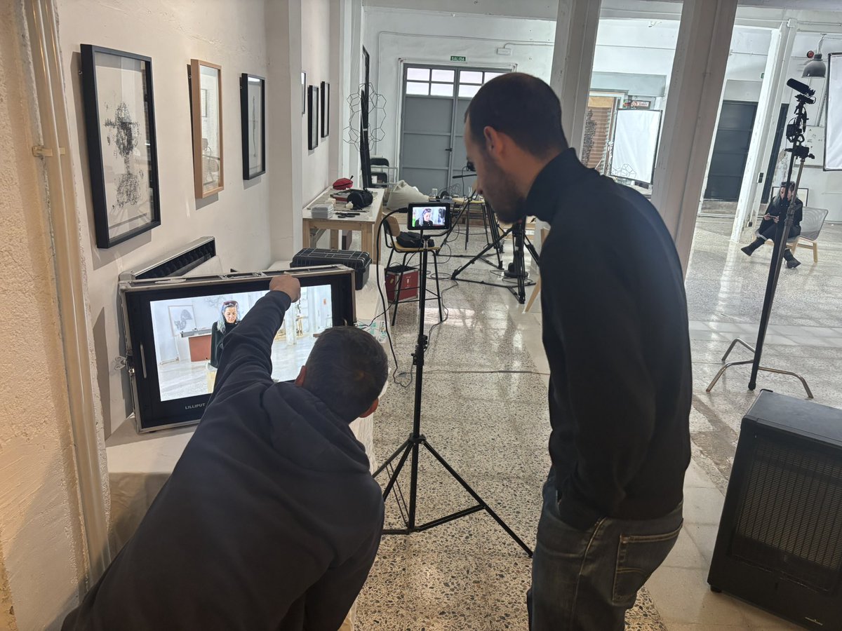 isostopy tweet media