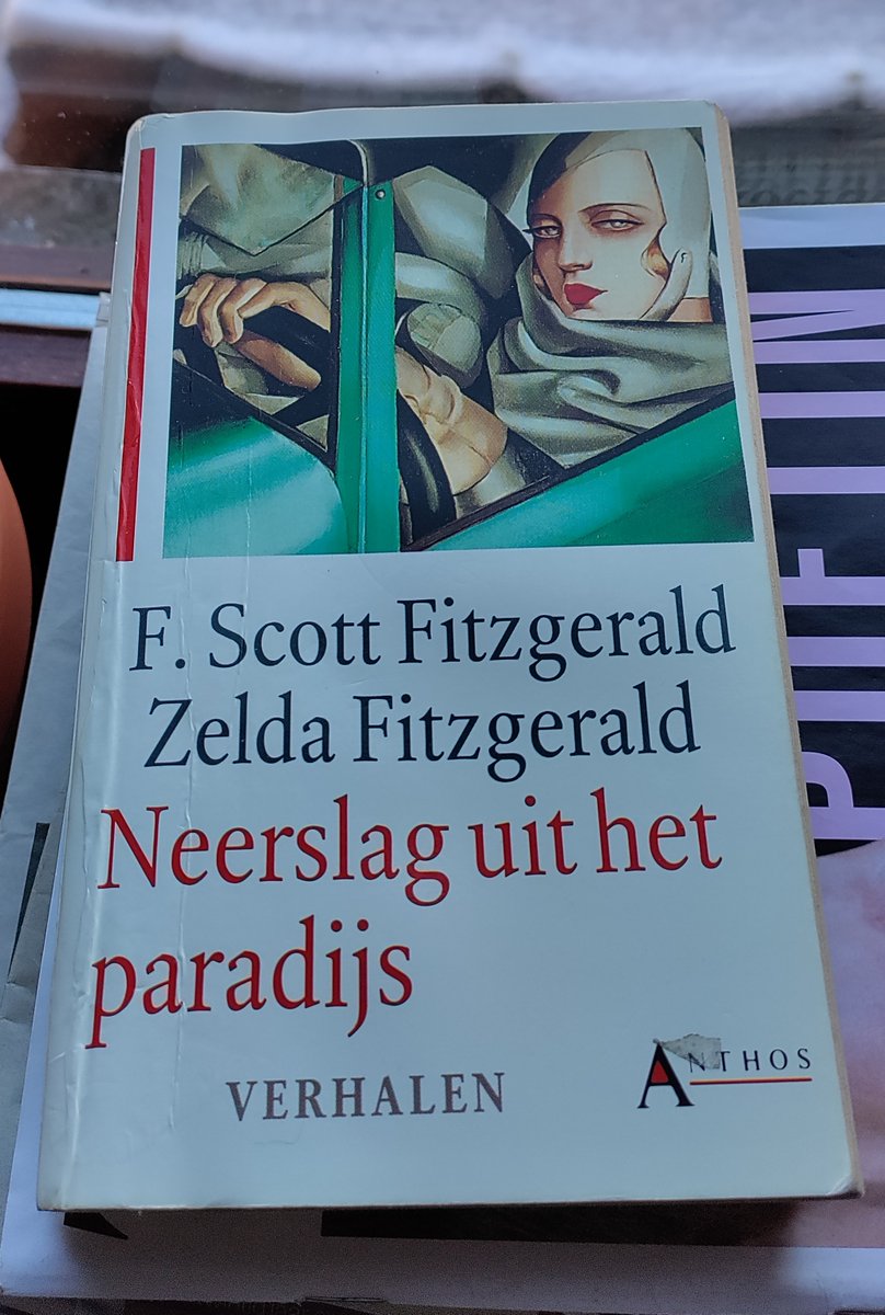 M'n eerste van 2025: een bundel met verhalen die lange tijd zijn blijven liggen in de lade van F. Scott Fitzgerald en Zelda Fitzgerald. Ze werden eerder gepubliceerd in tijdschriften, maar vonden nooit een herdruk in boekvorm. ⭐️⭐️⭐️