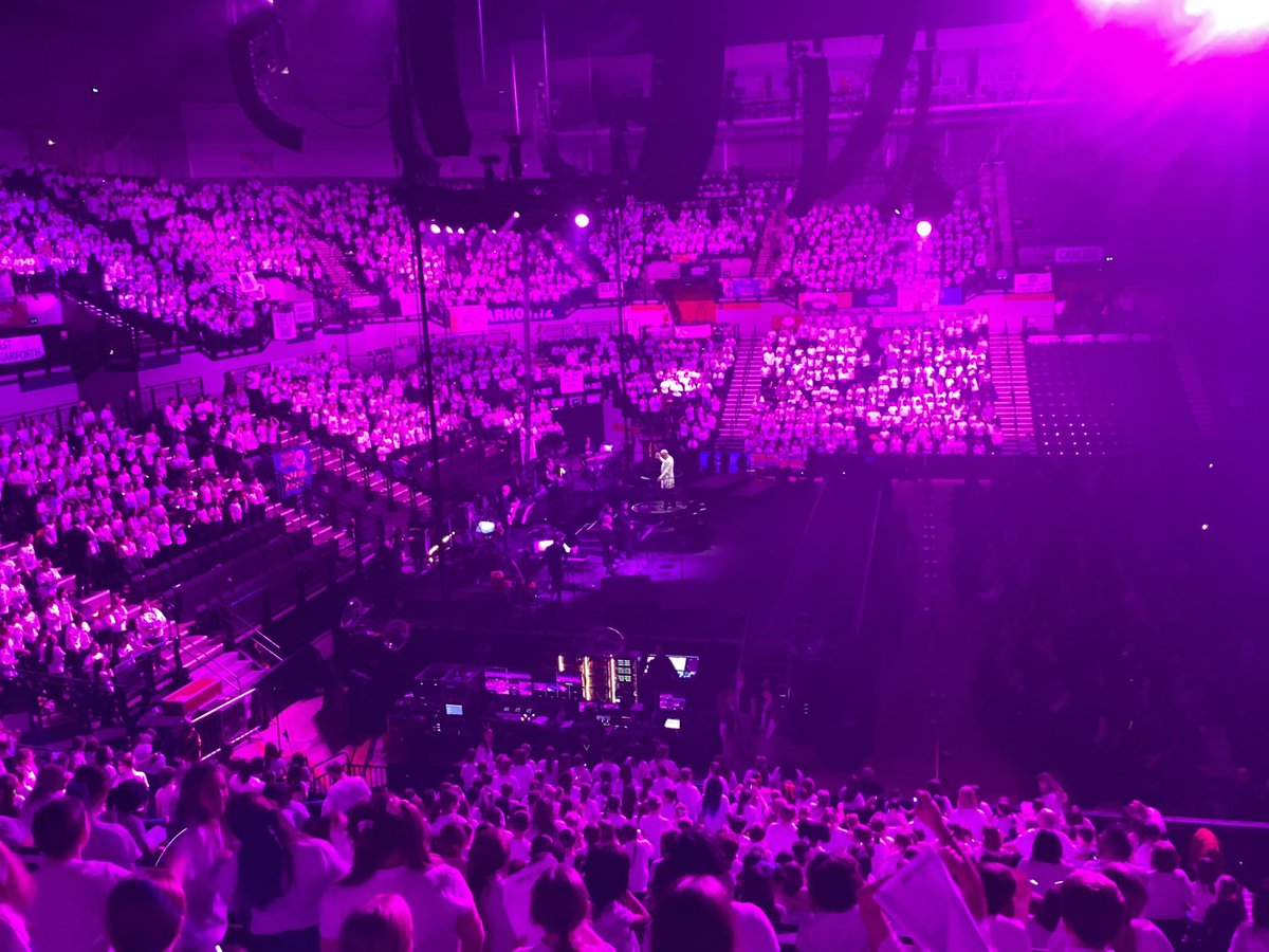 What an incredible day our Young Voices had at <a href="/SheffieldArena/">Utilita Arena Sheffield 💙</a> yesterday! 😍

After months of rehearsing, the children went yesterday and took part in a huge sing a long with thousands of other children. They had an a fabulous time and were impeccably behaved 🥰