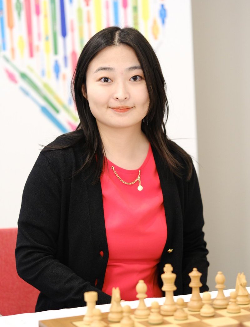 OnTheQueenside's tweet image. Congrats to Ju Wenjun on winning the 2024 Tournament Performance of the Year!! 🥳🎉👏

Ju Wenjun beat Vincent Keymer at TePe Sigeman and had a 2694 performance, the best among women this year! 👏👏👏

📷: Mikael Svensson
#chess #ChessYearAwards