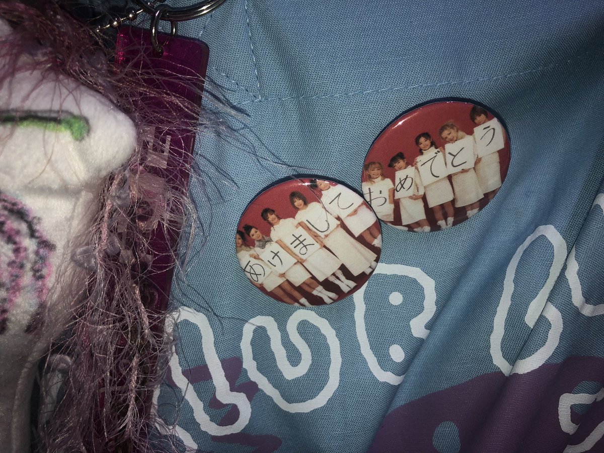 뱃지를 만들었어용@