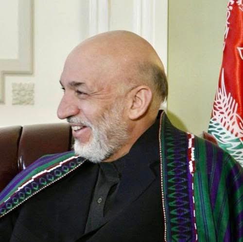 پخوانی ولسمشر حامد کرزی:
کرکټ او بل هر ورزش د افغانانو خوشالي ده او دوی تل توانېدلې دي چې په ویاړ سره د افغانستان نوم په هر ډګر کې اوچت وساتي. مننه🙏
<a href="/KarzaiH/">Hamid Karzai</a>