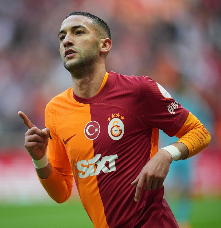 🚨 Faslı oyuncu Hakim Ziyech, mevcut transfer döneminde Al-Fateh'e katılmak için Suudi kulübüyle sözlü olarak anlaştı.

Ancak şu ana kadar son detaylar üzerinde henüz anlaşma sağlanmadı.

(<a href="/Abdalaala8/">عبدالأعلى سكير Abdalaala Sakair</a> / <a href="/saudi360events/">فعاليات سعودي 360</a>)