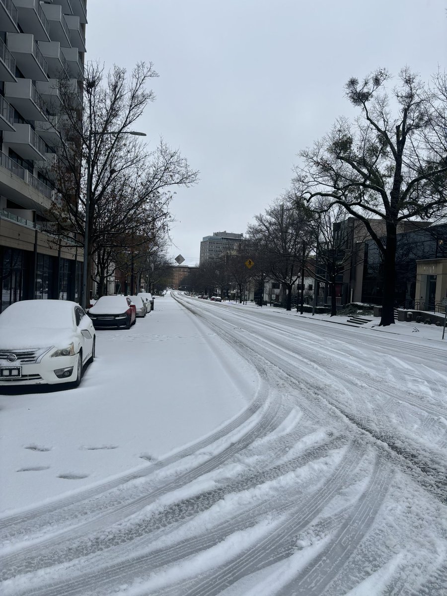 hannahblack__'s tweet photo. Downtown Birmingham @spann ☃️❄️ https://t.co/fe1LT1QDa7