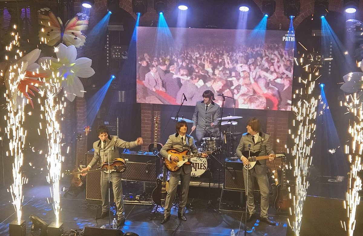 Happy 2025 everyone, here's to a great one !!
We have an absolutely FABtastic year of shows and festivals ahead .
Kicking off tomorrow night at a SOLD OUT <a href="/RadlettCentre/">The Radlett Centre</a> 
Fri 17th @thamesidetheatre
Sat 18th <a href="/TheButtermarket/">The Buttermarket</a> 
Fri 31st <a href="/Cfieldtheatres/">ChesterfieldTheatres</a> Winding Wheel
See you there !!