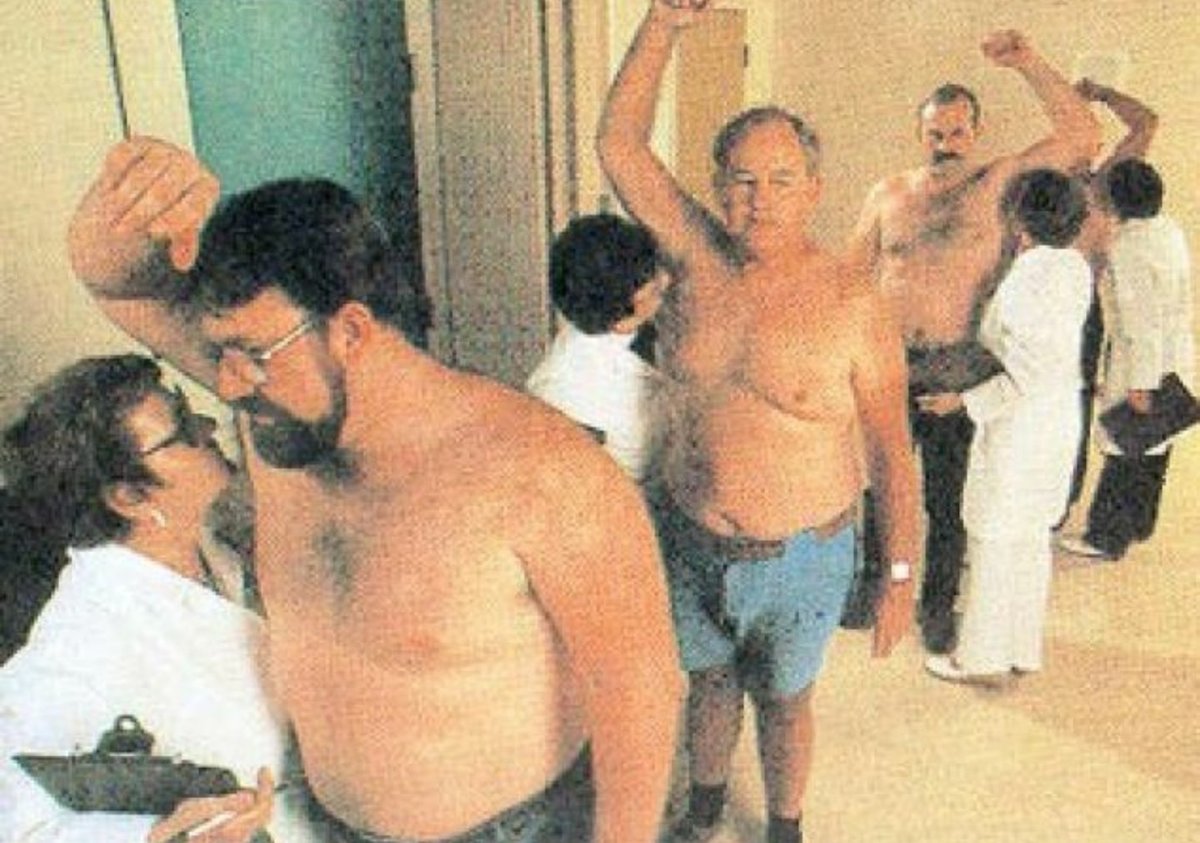 Oui, la rumeur est bien vraie : Nonédition s'est mis en quête d'un mécène. Alors, bien sûr, les membres auraient préféré que leurs petites productions se vendent, mais... ahahahahah ! N'importe quoi ! Va pour le mécénat !