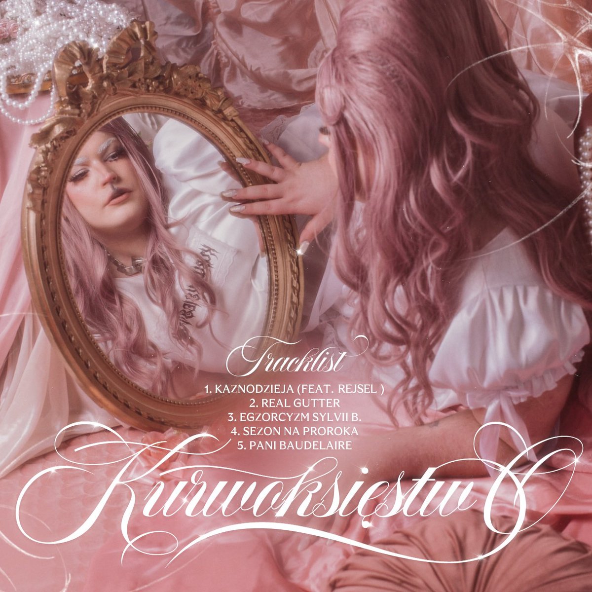 Moja nowa EPka „KU*WOKSIĘSTWO: Geneza” jest już dostępna we wszystkich serwisach streamingowych. 🧚🏻 I jest to dopiero połowa tej historii. ✨

Słuchaj tutaj: sylviabaudelaire.komi.io 💋