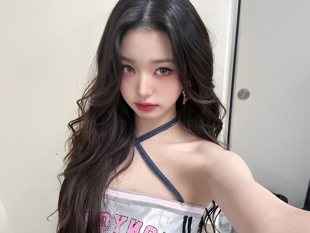 crealitha's tweet photo. 🛒 (ready stock alert!)

Repost are appreciated!

Halooooo cemuaaa! 🛎️ aku membawa layout si canciii wonyoung ready stock siap pakai yah-!☝🏻😋 

harga tertera di ALT yaaa mari belanja🫶🏻

#zonauang https://t.co/6MGyOkOD7G