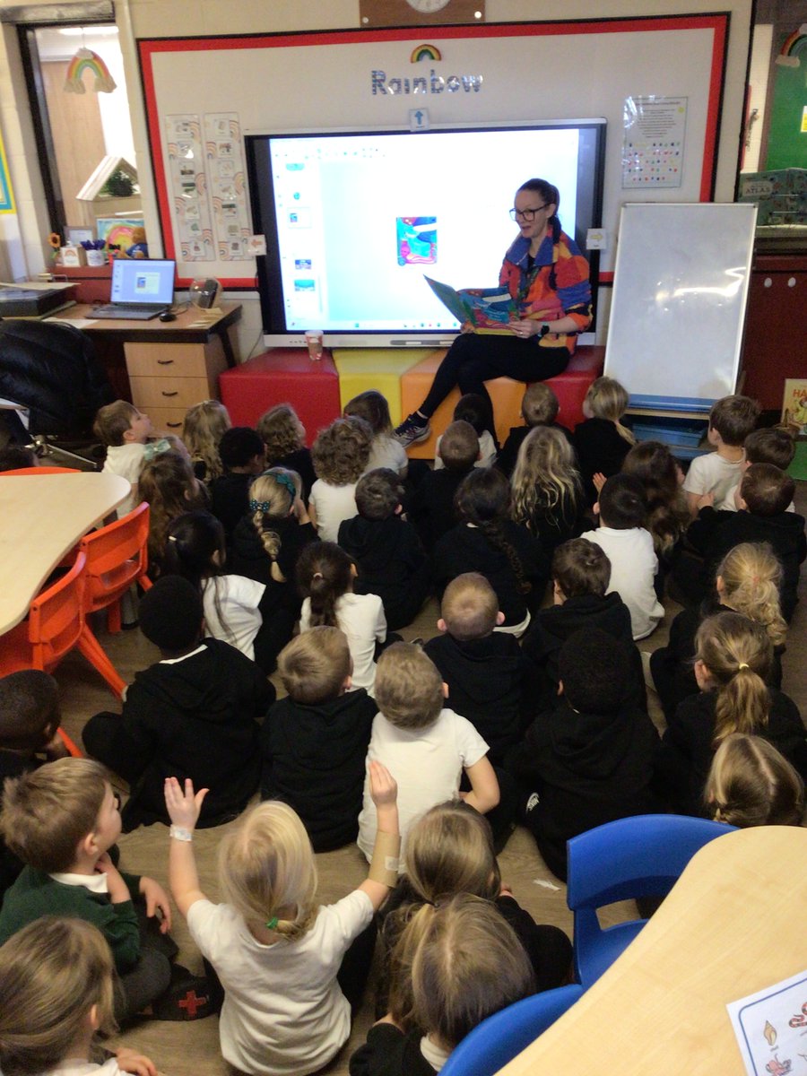 DaneRoydUFS's tweet photo. Today we read Commotion in the Ocean. We listened carefully for rhyme alerts in the poems.  After, we played an interactive online labelling game to test our newly acquired sea creature knowledge. @DaneRoydSchool #DaneRoydComputing https://t.co/WObjNubmSb