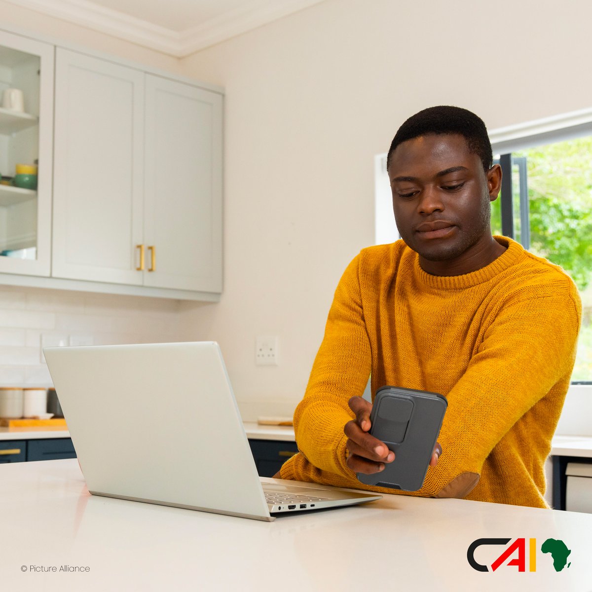 halloafrique's tweet photo. 🛜Internet: allié ou piège?🌐Vivre sans Internet est quasi impossible, mais l'addiction touche 7 % des internautes, entraînant dépression, anxiété et troubles de l'attention.
🚨Es-tu maître de ton temps en ligne?
📖Signaux d'alerte &amp; reprends contrôle⤵️
https://t.co/uyQ5Jn1CPE https://t.co/Bi7DbiDzCM