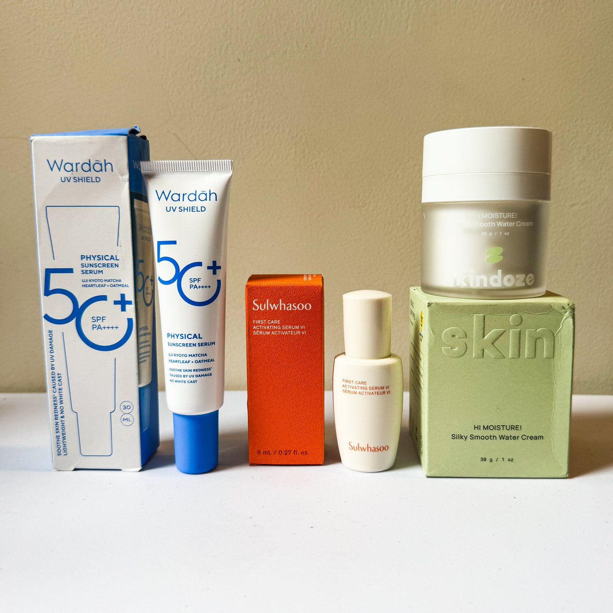 skinbrotha's tweet photo. 1 MINGGU 1 GIVEAWAY SKINCARE🌞 part 8

Abis kurasi stock skincare favorite gw buat 1 warga twitter beruntung😆 worth 300k++! Syaratnya cukup follow @skinbrotha like, retweet, bookmark tweet ini. Kalo udah reply “DONE”. 

Diumumin dadakan, goodluck guys🙌🏻 https://t.co/m7mSrLORgO