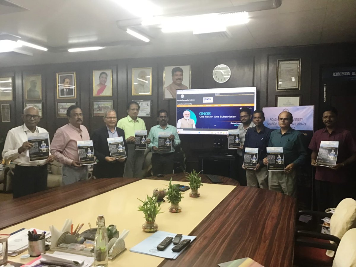 airnews_puduvai's tweet image. புதுவைப் பல்கலைக்கழகத்தின் அங்கமான ஆனந்த ரங்கப்பிள்ளை நூலகத்தில் &quot;ஒரே நாடு ஒரே சந்தா&quot; திட்டம் தொடக்கி வைக்கப்பட்டது. #PuducherryUniversity #OneNationOneSubscription #LibraryInitiative