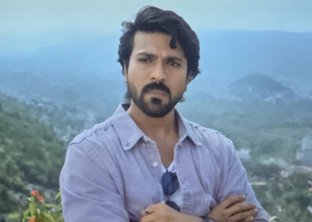 आज मैंने रामचरन की #GameChanger फ़िल्म देखी फिर मैं पछताया कि मैंने यह फ़िल्म क्यों देखी? 😂

इस फ़िल्म को देखकर लगा कि मैं थिएटर वाले से अपने पैसे वापस मांग लूं😂

इस फिल्म में आपको यह सब मिलेगा

बर्बाद स्टोरी
बकवास डायलॉग्स 
कबाड़ा एक्शन
बेसुरा बैकग्राउंड म्यूजिक 

आप इस फ़िल्म