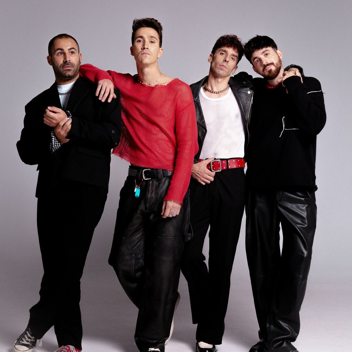 Ayuntamiento Salamanca (@aytosalamanca) on Twitter photo Los grupos <a href="/Despistaos/">Despistaos</a> y <a href="/veintiuno_music/">VEINTIUNO</a> graban en #Salamanca su videoclip ‘Nunca la primera’, un trabajo patrocinado por el <a href="/aytoSalamanca/">Ayuntamiento Salamanca</a> donde la ciudad envolverá la historia que narra la canción y que servirá de reclamo turístico.
aytosalamanca.es/w/los-grupos-d… Los grupos <a href="/Despistaos/">Despistaos</a> y <a href="/veintiuno_music/">VEINTIUNO</a> graban en #Salamanca su videoclip ‘Nunca la primera’, un trabajo patrocinado por el <a href="/aytoSalamanca/">Ayuntamiento Salamanca</a> donde la ciudad envolverá la historia que narra la canción y que servirá de reclamo turístico.
aytosalamanca.es/w/los-grupos-d…