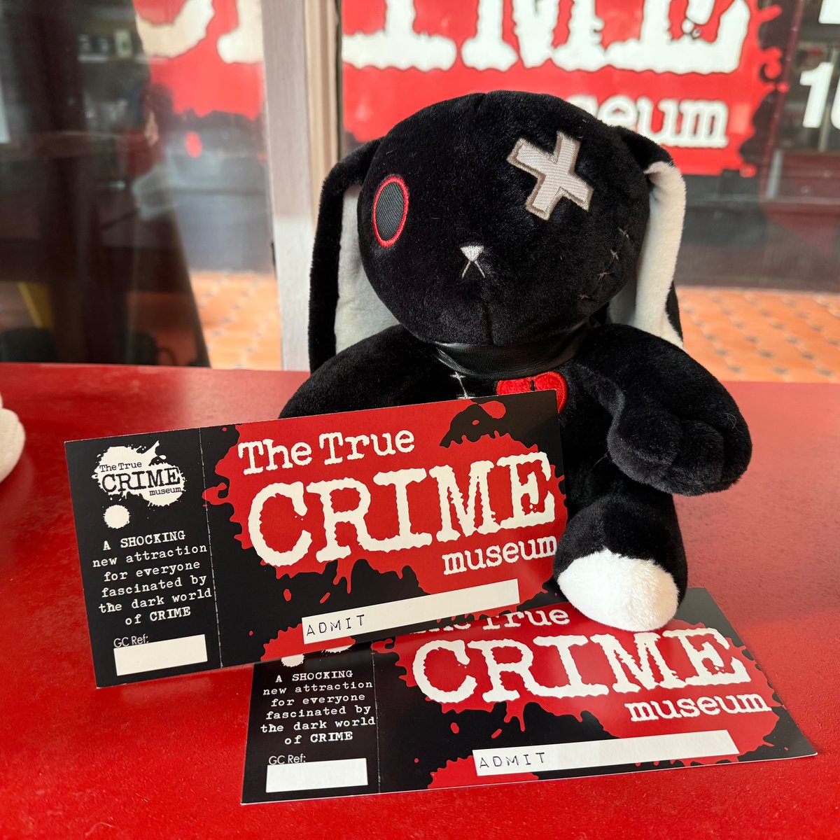 Give the Gift of Mystery with The True Crime Museum Gift Tickets! 
Looking for the perfect present for the true crime lover in your life? Our Gift Tickets are the ultimate way to treat them to a thrilling day at the True Crime Museum!