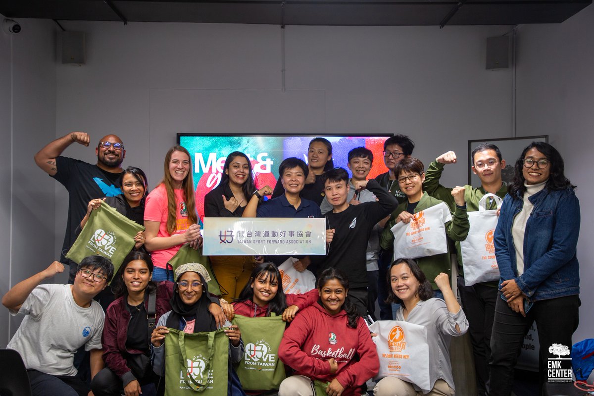 EMKCenter's tweet photo. How can sports unite nations? The Taiwan-Bangladesh Sports Exchange fostered cultural and athletic collaboration. Join us for inspiring stories!
#emkcenter #amspaces #americanspaces #deshiballers #bangladesh #sports #BeyondBorders #DeshiBallers #SportsForChange #TheCourtNeedsHer https://t.co/PmkwSwb6Er