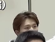 MANDU211's tweet photo. 디노 마스크 쓰고 있길래 아프지마딘토딘토잠보 이랬다가 서있을 거 다 서있는 머리 보고 크게 웃음 https://t.co/Mji6TrFg9u