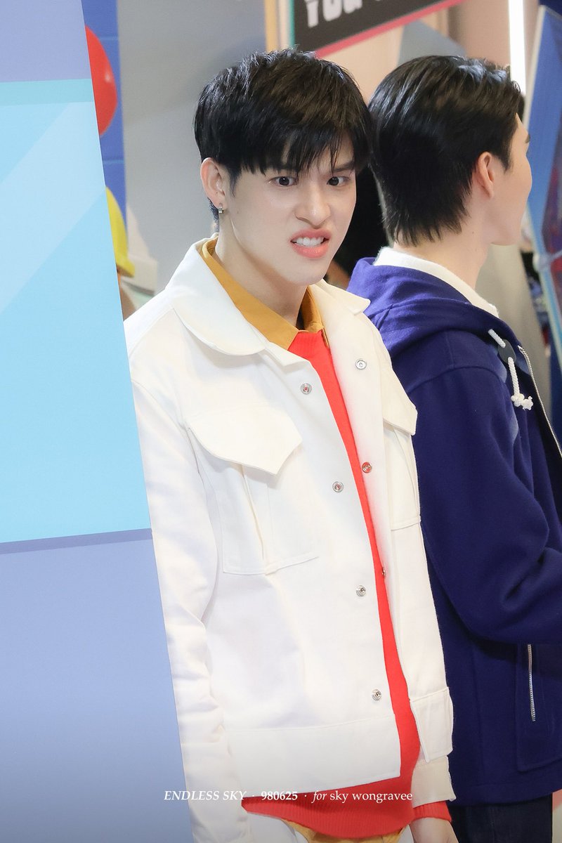 250109 : 🎈🤏🏻

KIDSTOPIA x SKYNANI
#skywongravee #LEGOKIDSDAY2025