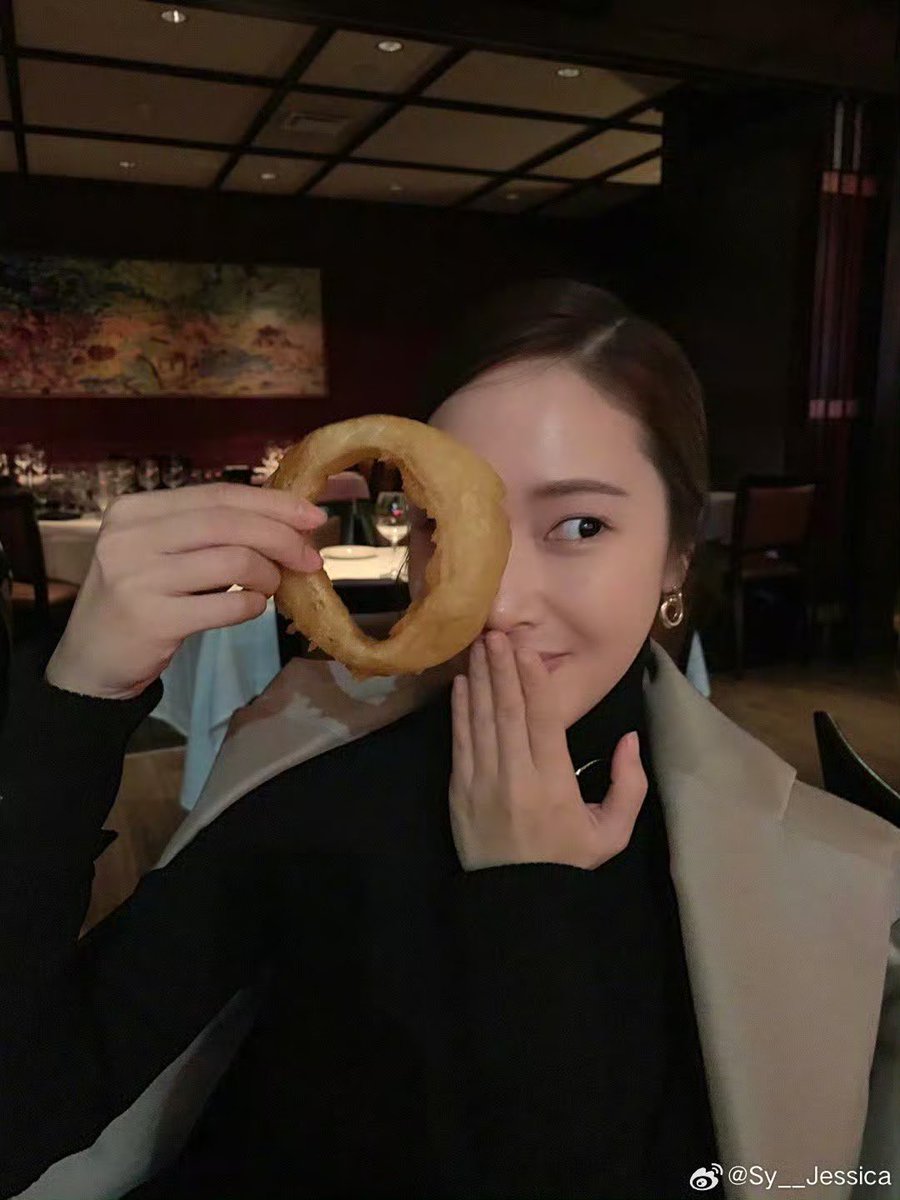hyori_sunie's tweet photo. 250110 Jessica Jung supported Liu Yuxin's new album "O"

#JessicaJung #제시카 https://t.co/IVZ9MhzIm7