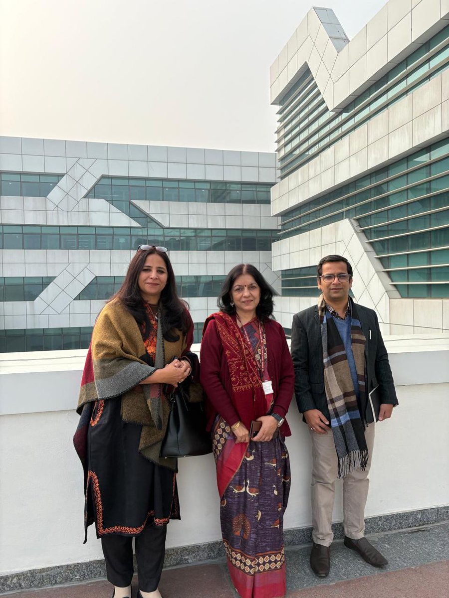 VC, IIMC Dr. Anupama Bhatnagar, HoD, New Media Prof. <a href="/AnubhutiYadava/">Prof. Anubhuti Yadav</a> &amp; Associate Professor Dr. <a href="/pawankoundal/">Pawan Koundal</a> visited the Research and Innovation Park at <a href="/iitdelhi/">IIT Delhi</a>. The visit was organized in connection with the recently established Incubation Centre at IIMC.

1/3