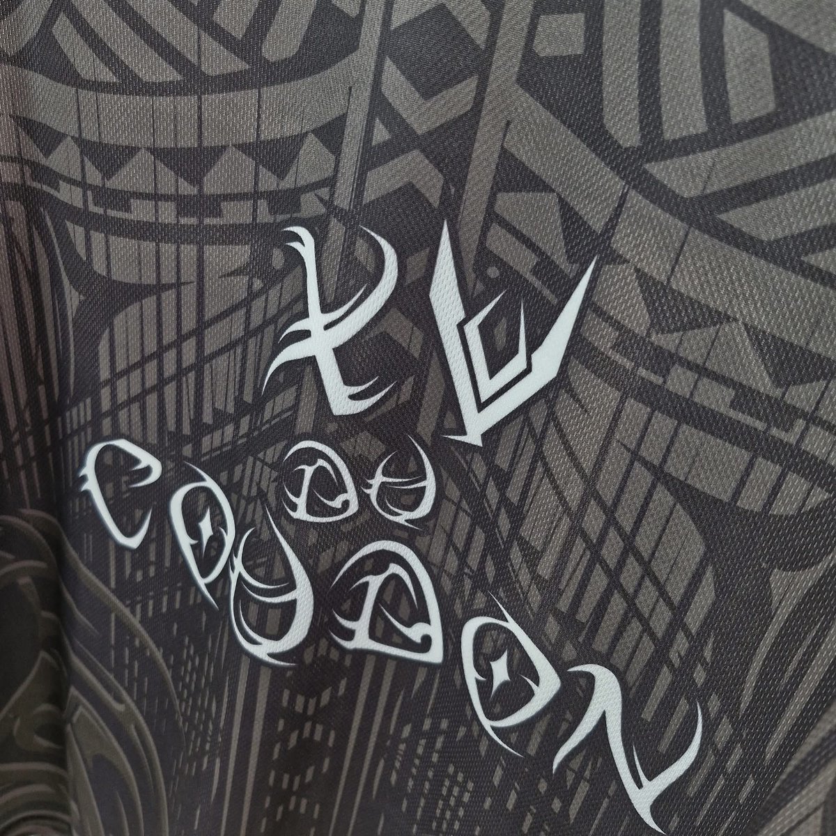 #nouveauté2025 🤟 - La Team #AKKASPORTS, vous présente aujourd'hui, le maillot de Basket 𝘾𝙊𝙉𝙁𝙊𝙍𝙏 𝙁𝙄𝙏©️ réalisé pour les cadets du ⚫️🟢 XVduCoudon 🟢⚫️.
🙏Merci à eux pour la confiance depuis 3️⃣ ans ‼️