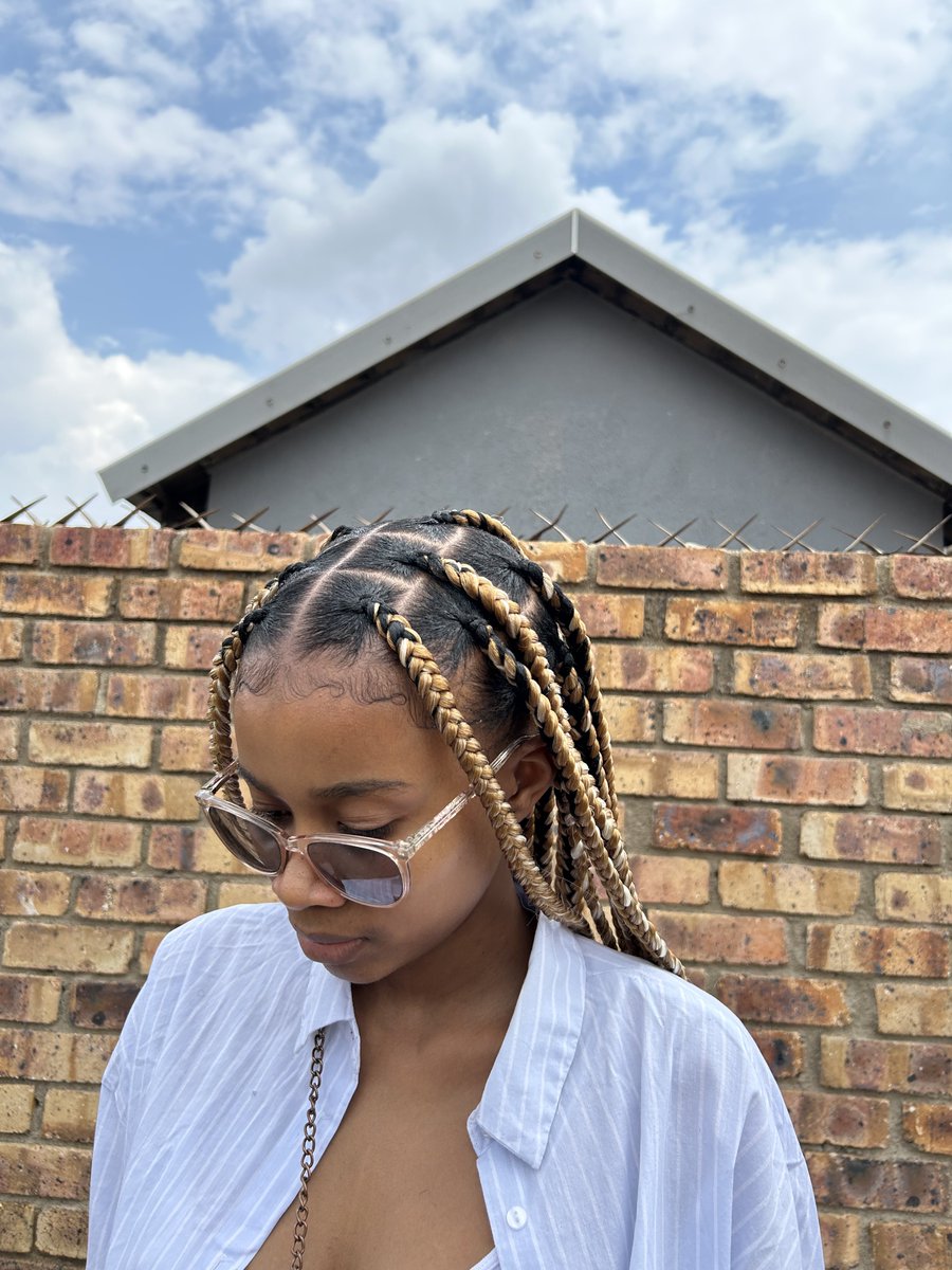 belchyna_hair's tweet image. Braided babe 🥰

For neatly done/pain free braids please book an appointment with us we are based in Midrand 

For enquiry and bookings WhatsApp us on 0789623451 

#knotlessbraid #braids