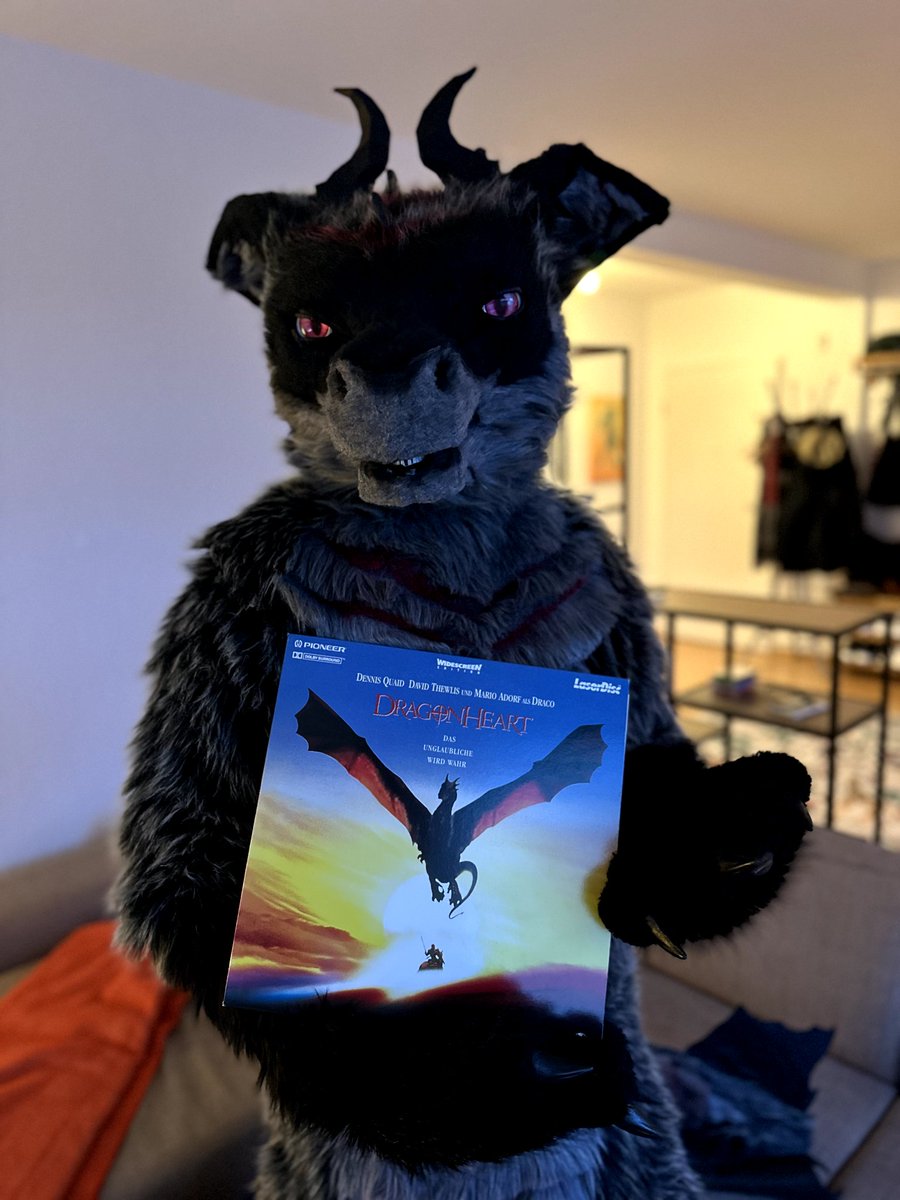 Zeruel (@zeruel_dragon) on Twitter photo Do you need a movie recommendation?
How about Dragon Heart: just a fantastic movie with a cool looking dragon and a nice plot
Also, my first time watched it on a old Laser Disk format
Suit made by KegawaCreation
#FursuitFriday Do you need a movie recommendation?
How about Dragon Heart: just a fantastic movie with a cool looking dragon and a nice plot
Also, my first time watched it on a old Laser Disk format
Suit made by KegawaCreation
#FursuitFriday
