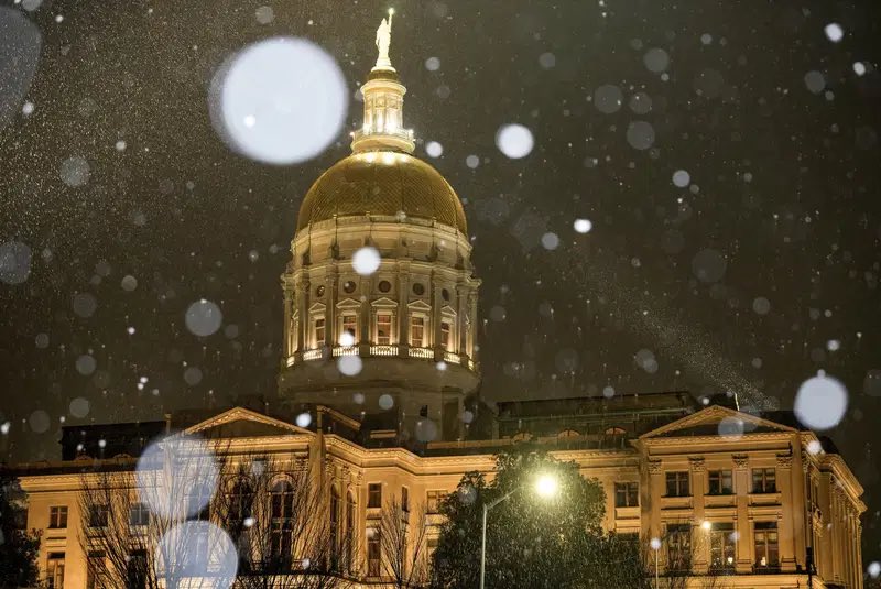 It’s snowing in Atlanta. Pray for us. 
ajc.com/politics/polit…