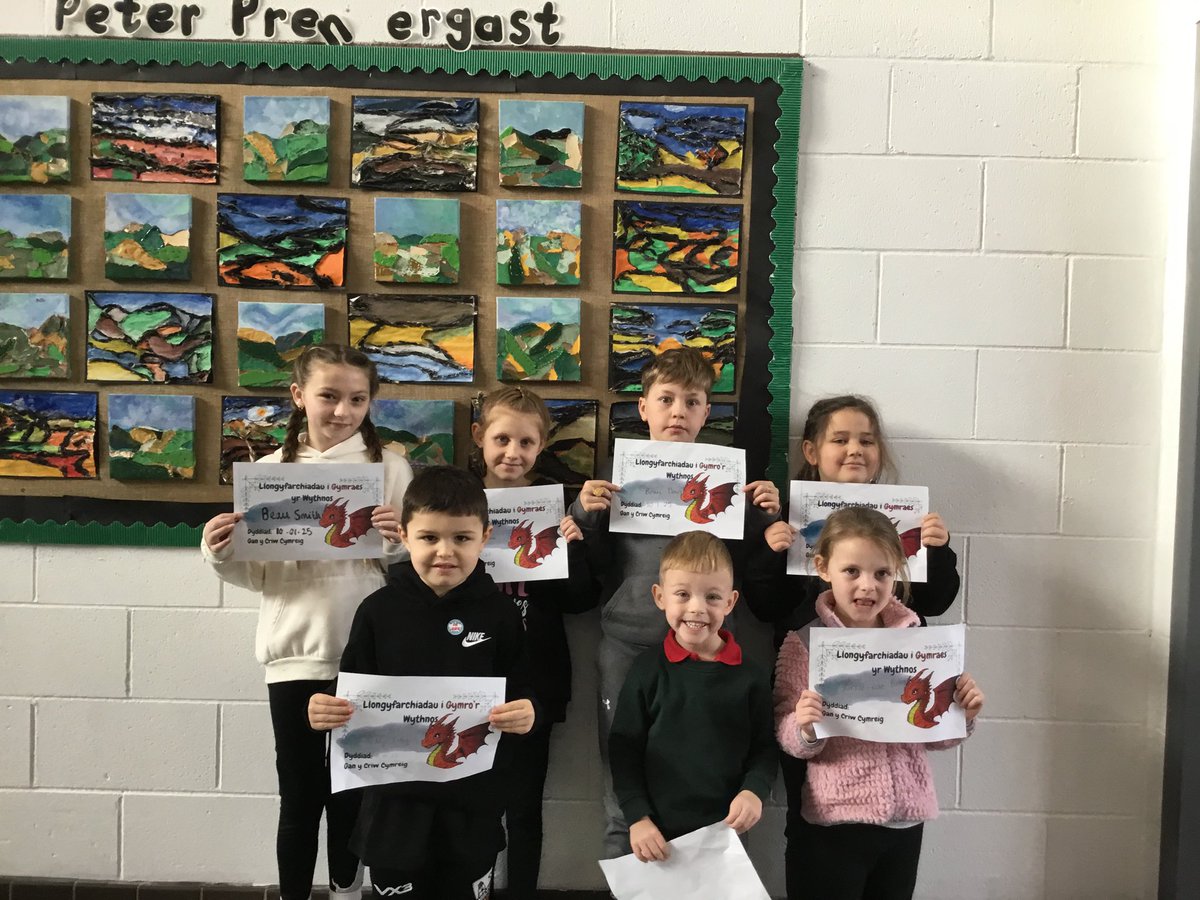 🐉 🏴󠁧󠁢󠁷󠁬󠁳󠁿 Da iawn i’n plant sy’n Gymro a Chymraes yr wythnos yma 🐉🏴󠁧󠁢󠁷󠁬󠁳󠁿 <a href="/SerenaSbarc/">Seren A Sbarc - Siarter iaith</a> @EAS_Cymraeg #siyib