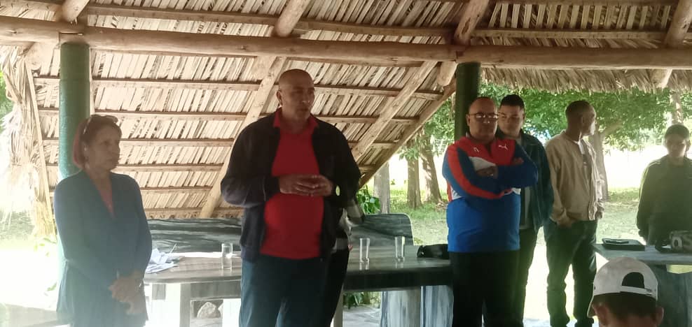 Amplio y profundo debate en la Asamblea de la CCS Julio Antonio Mella,   con el objetivo de incrementar las producciones en el territorio. #IslaDeLaJuventud #SentirPinero #SíSePuede