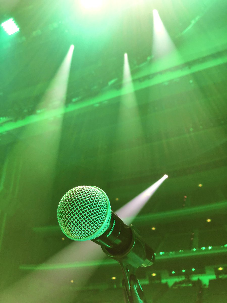 浜田省吾さん名古屋センチュリーホール2Days！

11月に続いて再びの名古屋でしたが、お正月を挟んで今回のステージはまたとっても新鮮で✨その瞬間の熱だけを纏って音の中にダイブする喜びを目一杯味わいました。

残すはチャリティ2公演。名残惜しいですが…素晴らしい時間をありがとうございました！