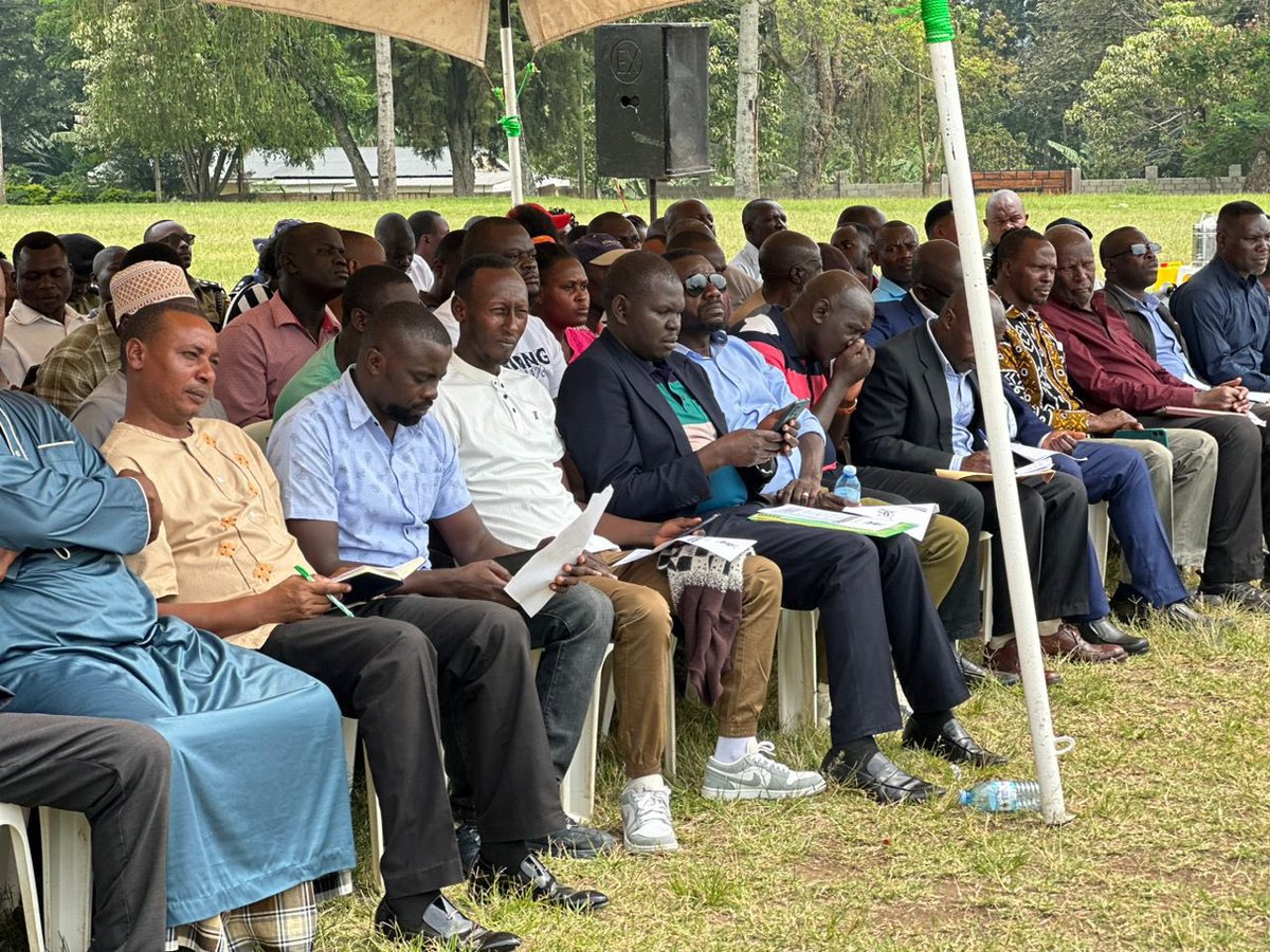 Stakeholders’ Dialogue on Health Service Delivery at Fort Portal Regional Referral Hospital, Booma Grounds, Fort Portal City
 
During today’s dialogue, key challenges were highlighted, including absenteeism, as many health workers are engaged in private clinics yet unwilling to