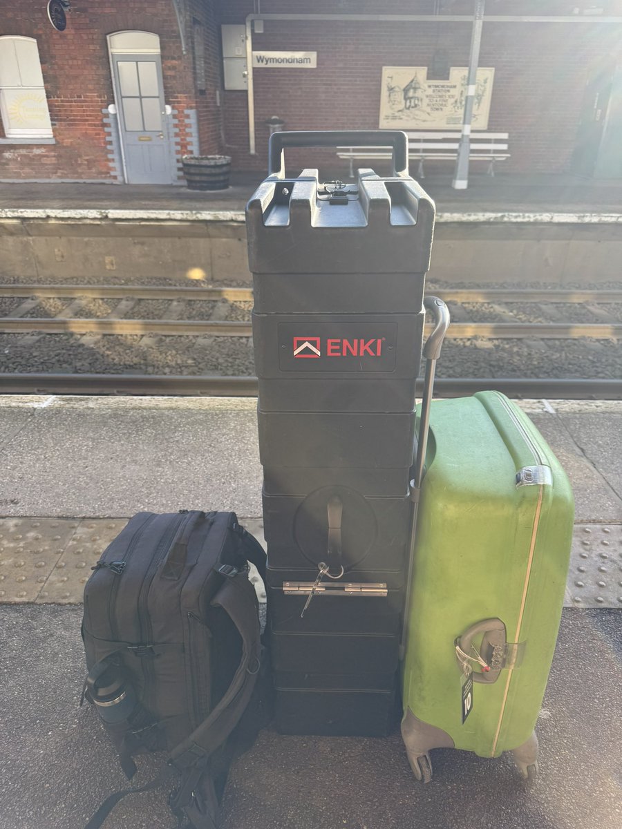 jonluton's tweet image. 36 hours of traveling begins. Excited to be back in Australia