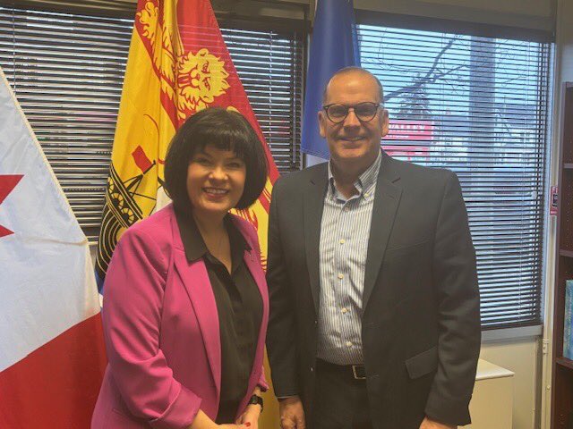 Chris Collins 🇨🇦 (@chriscollins506) on Twitter photo I want to thank #CanadaPolitics President of the Treasury Board, <a href="/GinettePT/">Ginette Petitpas Taylor</a> for taking the time to take a meeting with me, on behalf of her constituents and my client during an extraordinary week in Canadian politics. <a href="/Aurora_Strategy/">Aurora Strategy Global</a> #hardworking I want to thank #CanadaPolitics President of the Treasury Board, <a href="/GinettePT/">Ginette Petitpas Taylor</a> for taking the time to take a meeting with me, on behalf of her constituents and my client during an extraordinary week in Canadian politics. <a href="/Aurora_Strategy/">Aurora Strategy Global</a> #hardworking