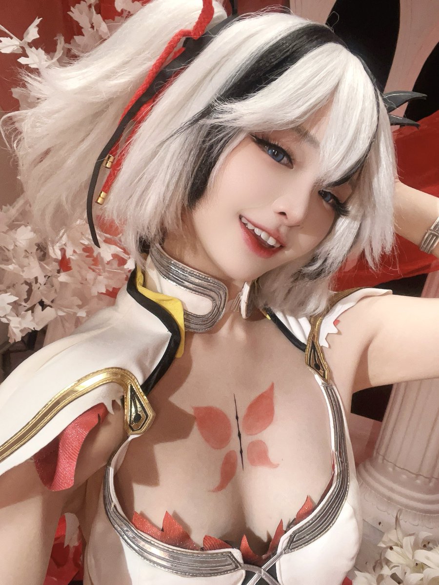 Rynna0809's tweet image. 是你吗？我的命定之种🌹

#椿 #camellya #cosplay #cosplayer