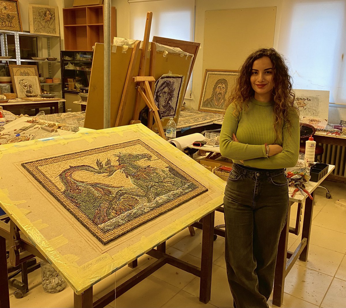 mislinaamalkoc's tweet photo. Bitti sanıyordum BİTMEMİŞ. Çerçevesini de tamamladım ve artık eserim gerçekten hazır. 💪🏻🎉 ✨ https://t.co/94YrkuWwZb