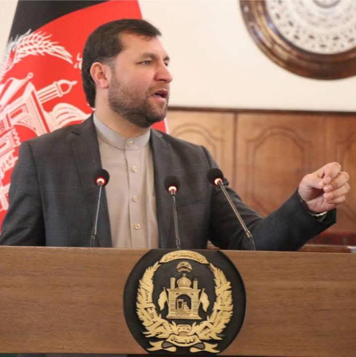 د ننګرهار پخوانی والي په هېواد کې دننه بار-بار د خوېندو د تعلیم په پار غوښتنه کړې ده دا نن یې بیا غوښتنه کړې وه چې د جمعې د لمانځه پر مهال باید د خوېندو د تعلیم په ماهیت بحث وشي. مننه ترې کوو.🙏👏