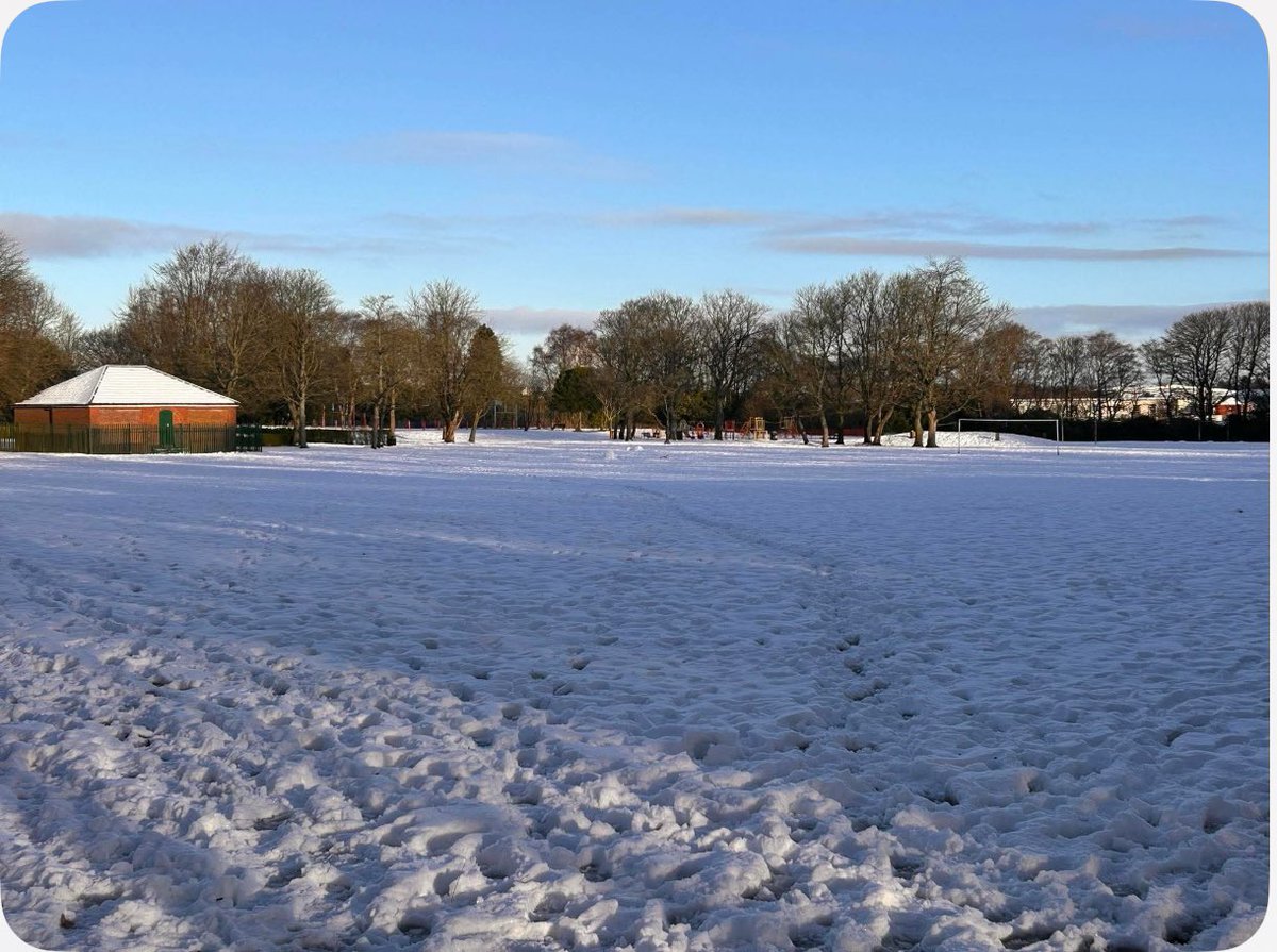 catchgate over 40s tweet media