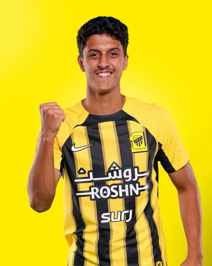 مطالبات كبيرة في الساعات الماضية من بعض جماهير الاتحاد لإعادة اللاعب فيصل الغامدي لاحتياج نادي الاتحاد للاعب في منتصف الملعب 

- كمشجع مع أو ضد هذه المطالب 🤔؟