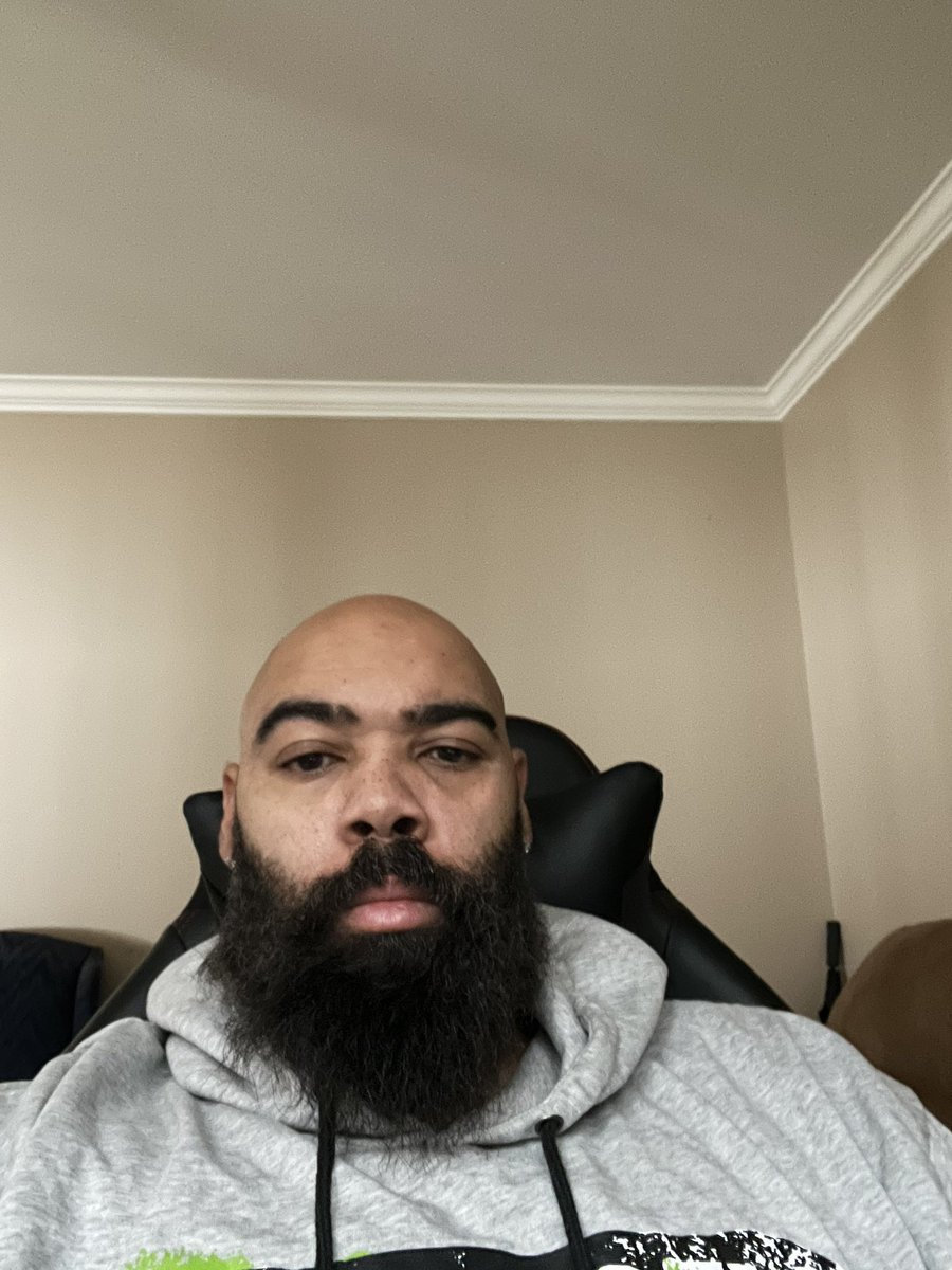 fullstackbk's tweet photo. #hotcode, #warmhoddie, #coollofibebeats #fullstackbk #techzaddy #DevLife https://t.co/VwUVC984Ys