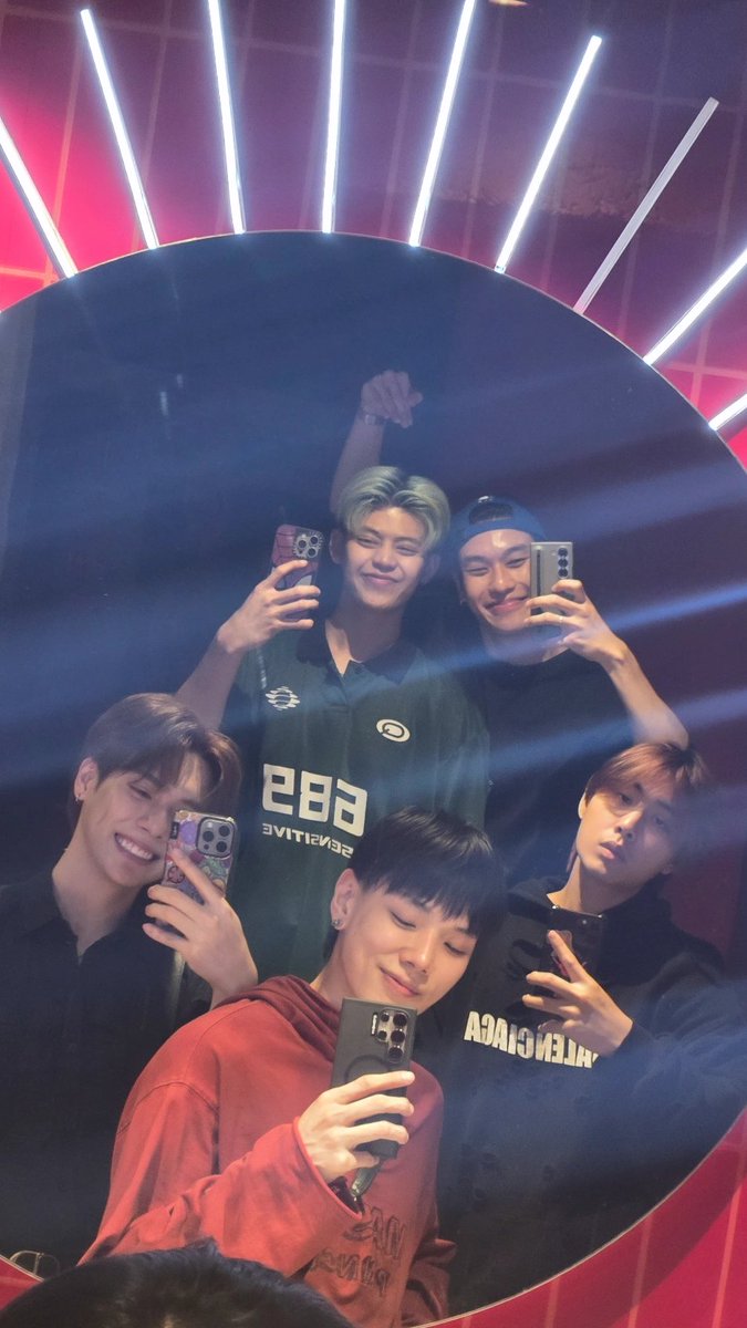 🦖🚗💎🐱🐇 
🔹️FAMILY 🔹️