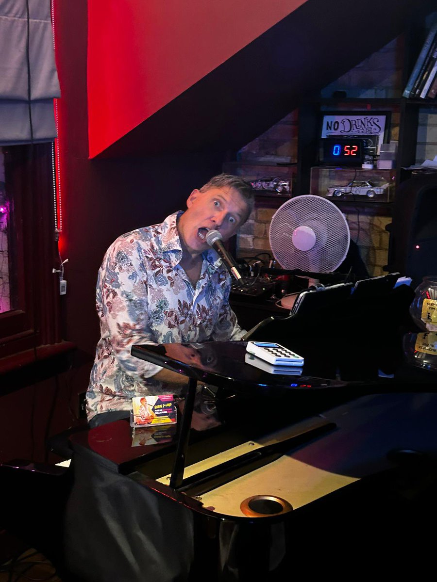 RobinPianoMan's tweet photo. Back for more fun and games in 2025! 10 years in and still loving the energy of this amazing little room! I’m taking the #requests and leading the #singalong Fri &amp; Sat this weekend at @delucacambridge but Sat is already #soldout!! #pianobar #popmusic #friends #sing #feelgood https://t.co/XXn4Y9my4o